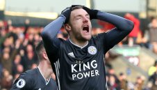 Бърнли обърна Лестър, Варди закопа своя тим