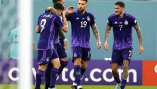 Аржентина разби Полша, Меси изпусна дузпа