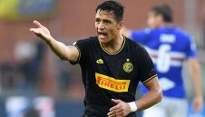 Играчите на Интер искат Алексис да остане в отбора за постоянно