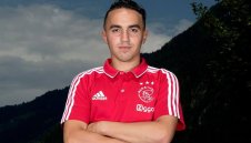 Колабиралият играч на Аякс ще се размине без сериозни увреждания