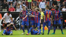 Вижте как Меси псува феновете на Валенсия след стрелбата по Неймар и Суарес + ВИДЕО