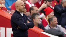 Арне Слот охлади Ливърпул: Още е твърде рано да се говори за титлата