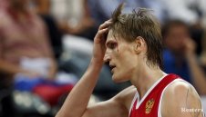 Тройка със сирената шокира Русия