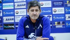 Треньорът на Левски: Не сме като Лудогорец