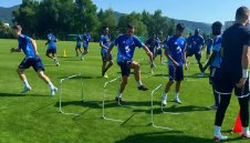 Левски с първа тренировка в Правец
