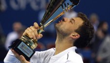 Триумф за цяла България! Гришо срази Гофен и грабна титлата в София + СНИМКИ