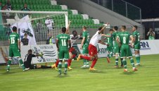 Срам! Анонимници се изгавриха с Лудогорец в ШЛ