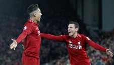 Извънземен Ливърпул прегази Арсенал и погледна смело към титлата