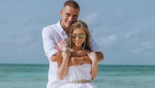 Секси мацката на Вальо Антов взе диплома от Кеймбридж + СНИМКИ