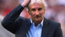 Фьолер ще дърпа уши в Байер