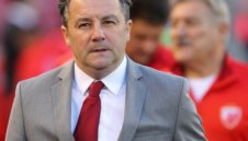 Стоянович ще взима по 20 000 евро месечно в Левски