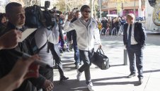 Посрещнаха с аплодисменти Рамос в Севиля