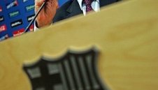 Шефът на Барса: Реал надува пазара