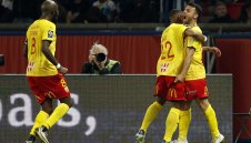 ПСЖ си намери майстора, Ланс излезе начело във Франция