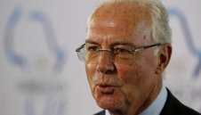 И в Германия оплюха Франц Бекенбауер