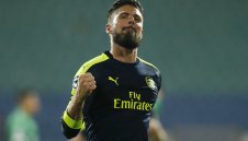 Жиру не издържа, поиска спешна среща с Венгер