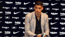 Касано плюе Барса заради Суарес