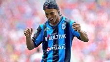 Роналдиньо: Ливърпул става страшен с Фирмино