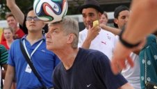 Венгер ще води Катар на домашния мондиал?