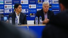 Треньорска смяна в Левски! Сираков дава шанс на зет си