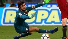 Перин клекна пред "старата госпожа"