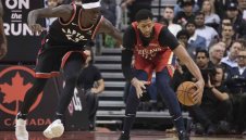 Веждата и Пеликанс удариха лошо Торонто