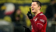 Левандовски отговори на Меси