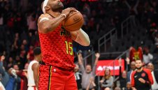 Естествено! Винс Картър стигна 25 000 точки със забивка!