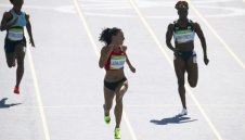 Лалова с фалстарт на европейското във Финландия