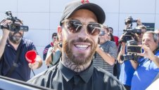 Секси съпруга се обясни в любов на Рамос + СНИМКИ