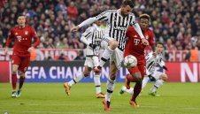 "Старата госпожа" задържа ветеран за две години 