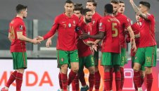 Импотентна Португалия се наложи трудно над Азербайджан