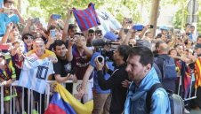 Задържаха над 20 души преди финала между Барса и Валенсия