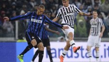 Байерн и Реал в битка за бразилец на Интер