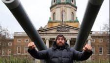 Фюри към Виталий Кличко: Ще те нахраня със сърцето на Владимир  