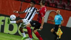 На тезгяха! Локо Пд пласира още една звезда в Китай