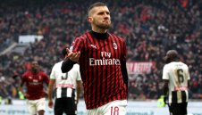 Милан иска да привлече Ребич за постоянно, Айнтрахт обаче не го дава евтино