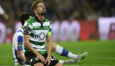 ФИФА отряза Лестър за Силва