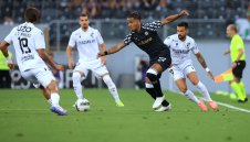 Ботев Пловдив готви знаменит трансфер с бивш играч на Уест Хям и Селтик