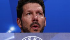 Чоло се стресна от крилата на Леверкузен