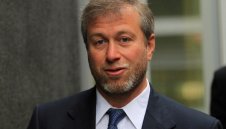 Абрамович иска поне 2,5 млрд. лири за Челси