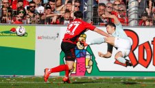 Греда в 93-ата минута и Фрайбург свалиха Байерн от върха + ВИДЕО и СНИМКИ