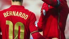 Великият Кристиано Роналдо не спира да пише история