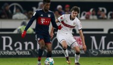 Павар върви надолу, Байерн сбърка с продажбата на Хумелс