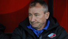 Стамен Белчев се ядоса: Загубихме спечелен мач!
