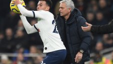 Забърка ли наистина Моуриньо първия скандал в Тотнъм?