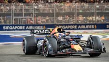 Макс се ползва с привилегии, недоволстват конкуренти на Ред Бул