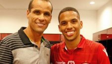 "Кучетата" с условие към Левски за сина на Ривалдо