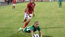 Белчев забива Манолев на пейката