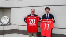 Байерн сключи споразумение за корейски таланти